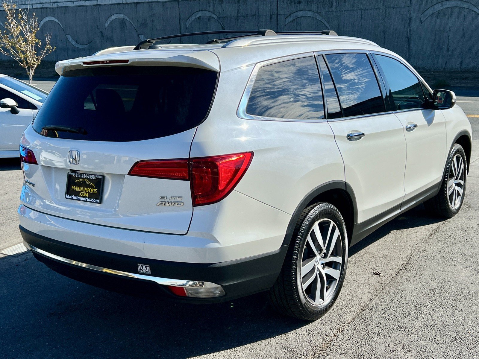 Used 2017 Honda Pilot Elite image 6