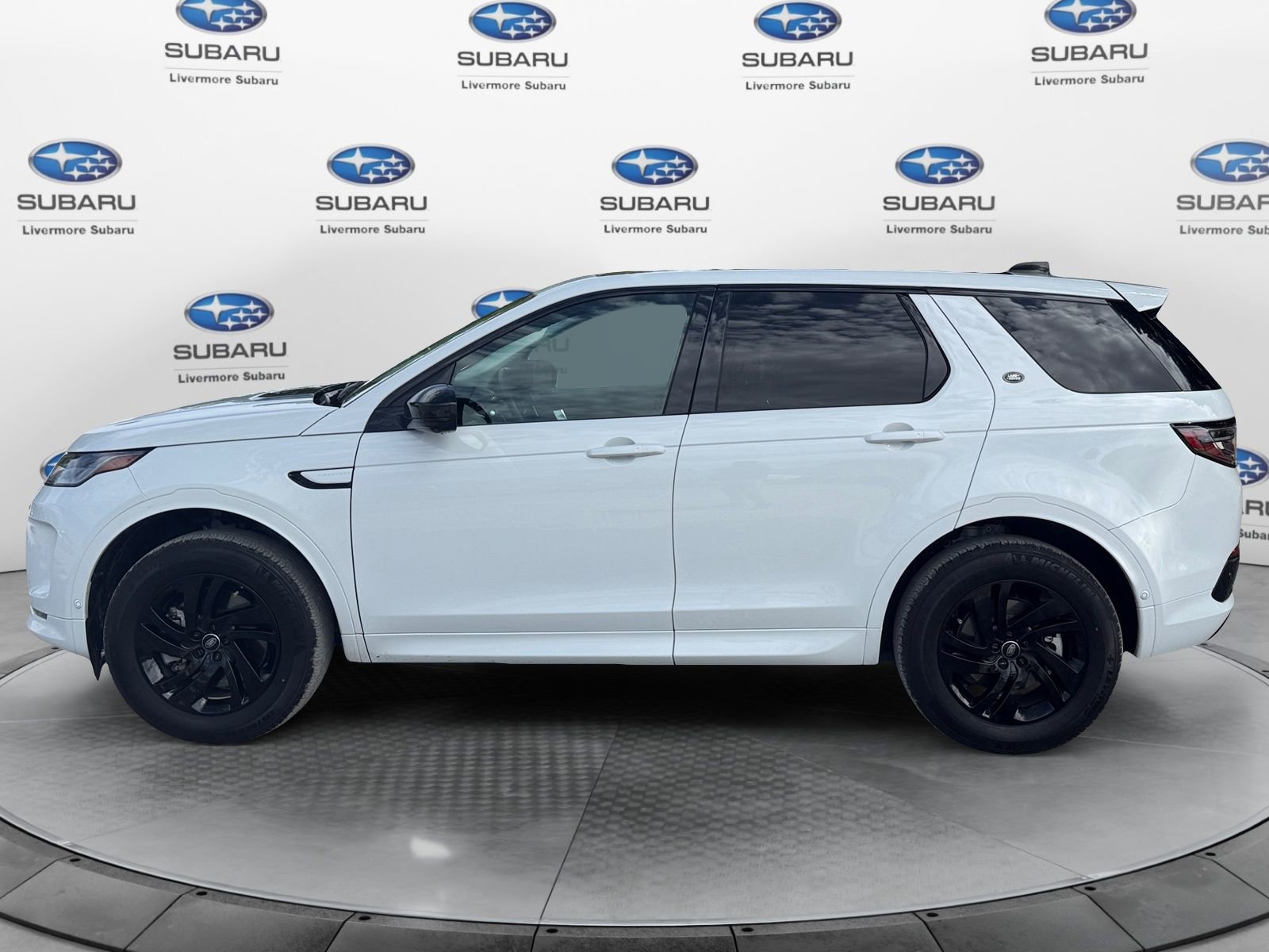 Used 2025 Land Rover Discovery Sport S AWD/4WD image 7
