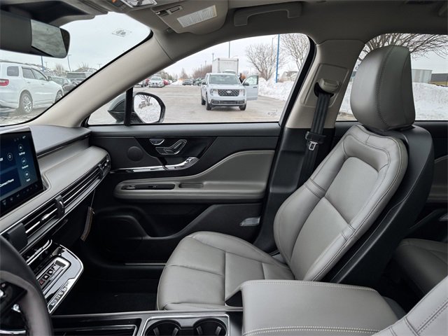 New 2026 Lincoln Corsair Premiere image 22