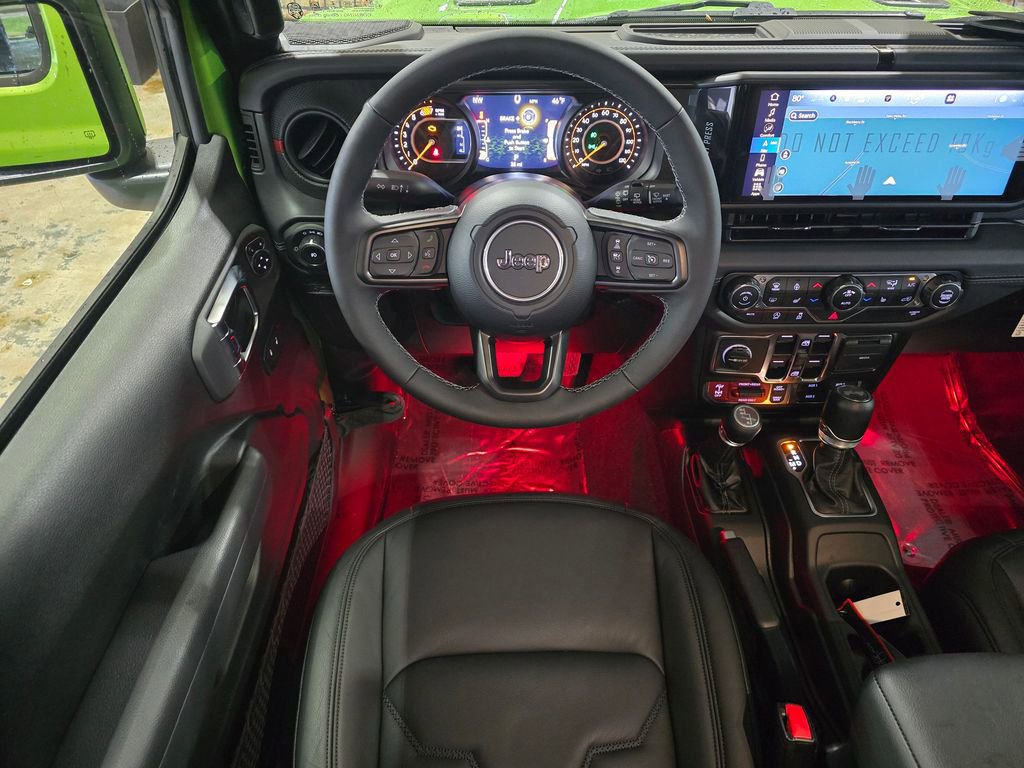 New 2025 Jeep Wrangler Unlimited Rubicon w/ Technology Group image 27
