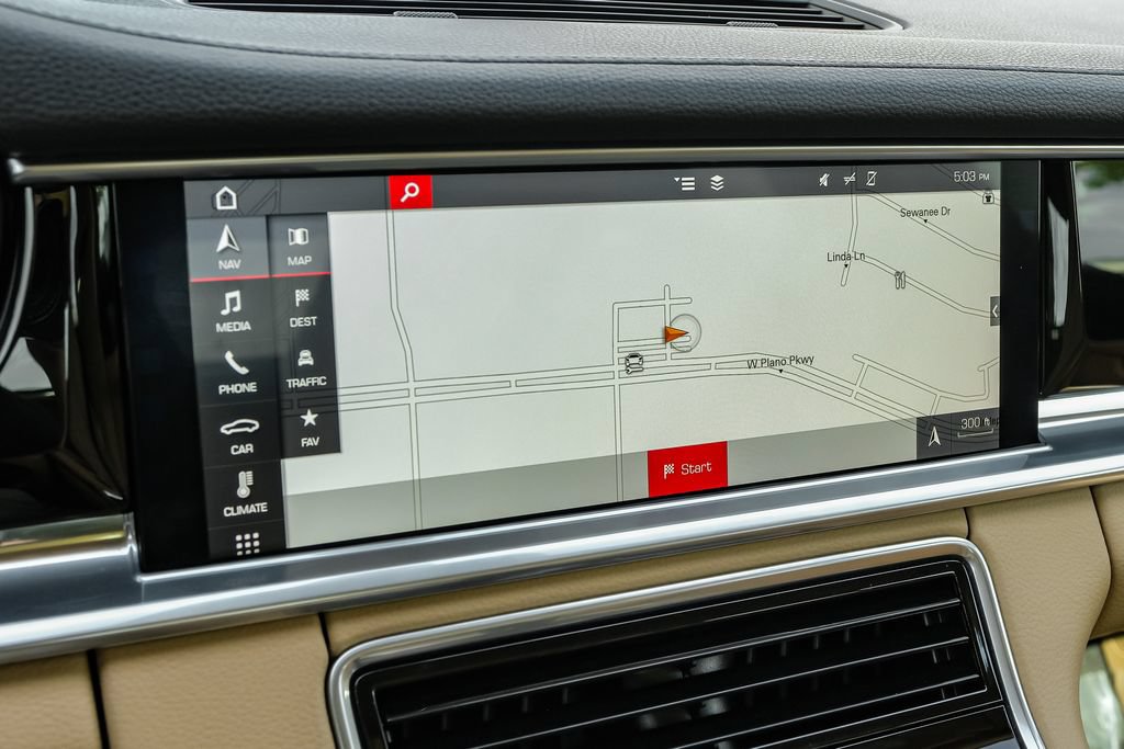 Used 2019 Porsche Panamera 4 AWD/4WD image 21