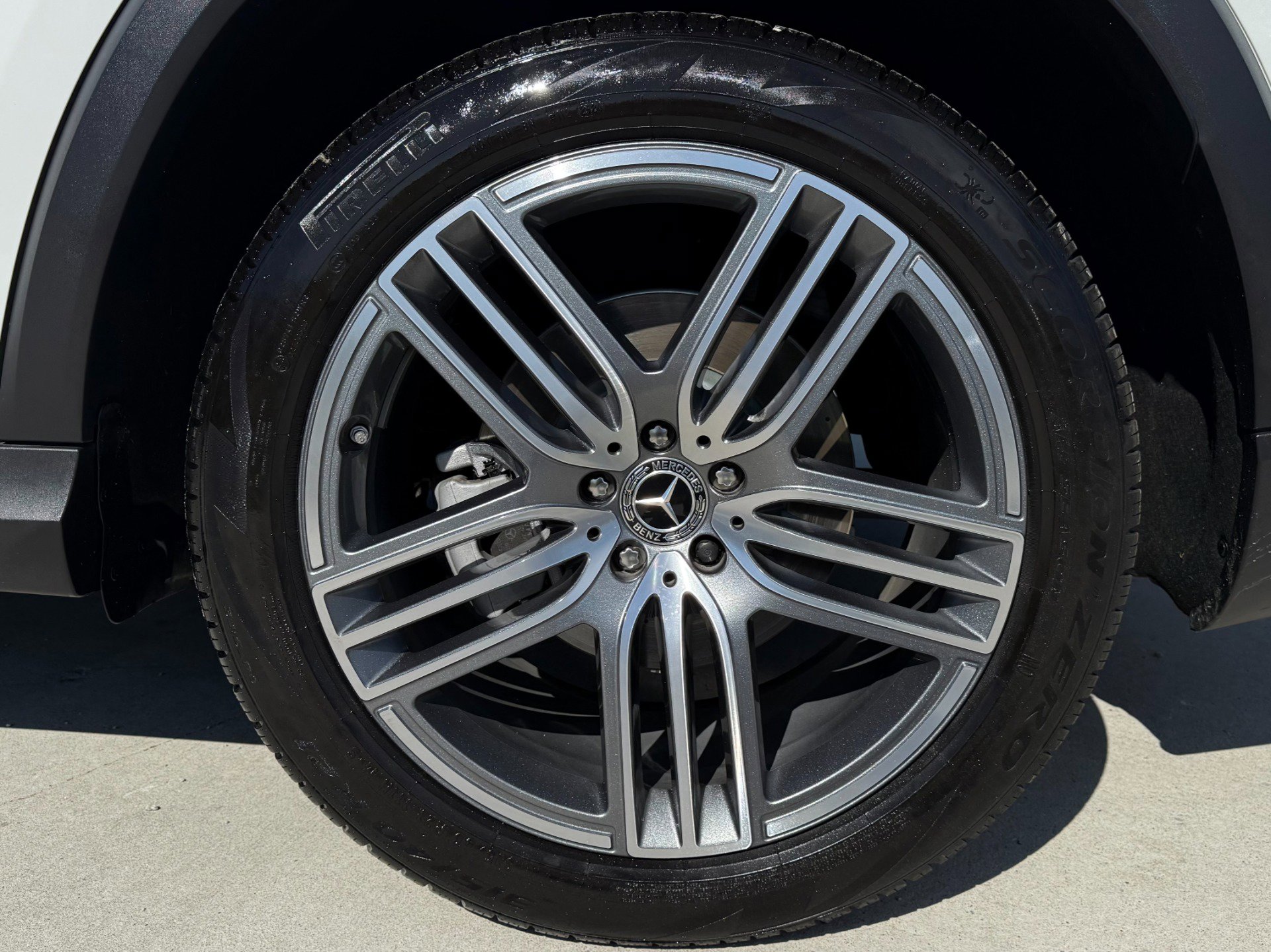Used 2025 Mercedes-Benz GLS 450 4MATIC image 55