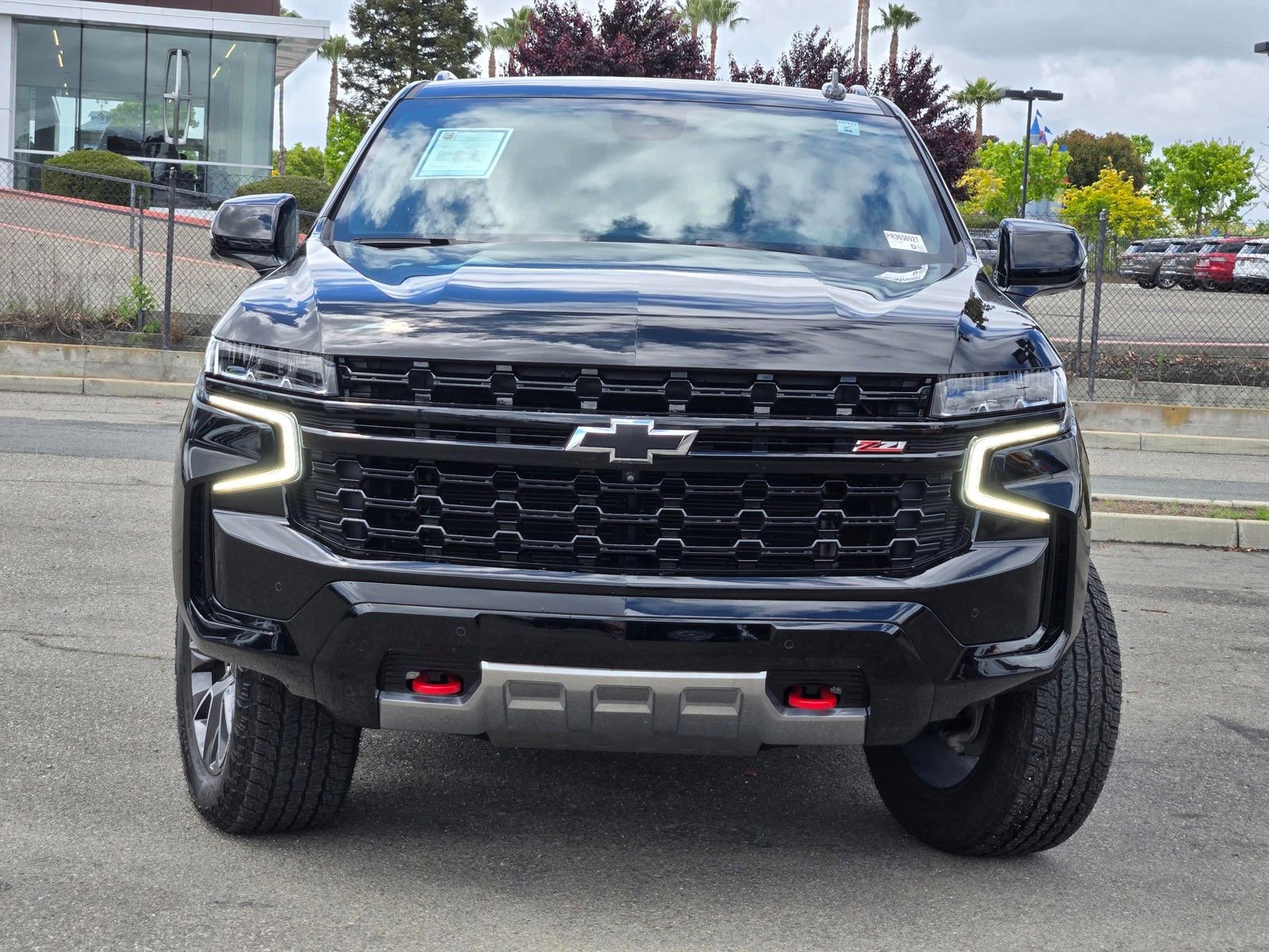 Used 2023 Chevrolet Tahoe Z71 w/ Z71 Off-Road Package image 2