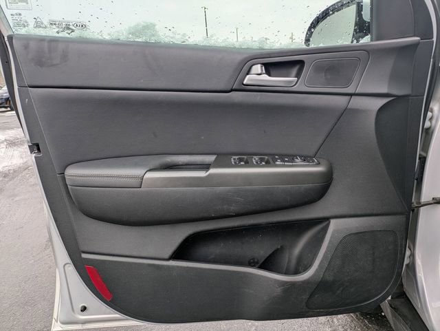 Used 2022 Kia Sportage Nightfall Edition image 6