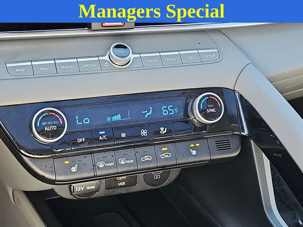 Used 2024 Hyundai Elantra SEL w/ Convenience Package FWD image 15