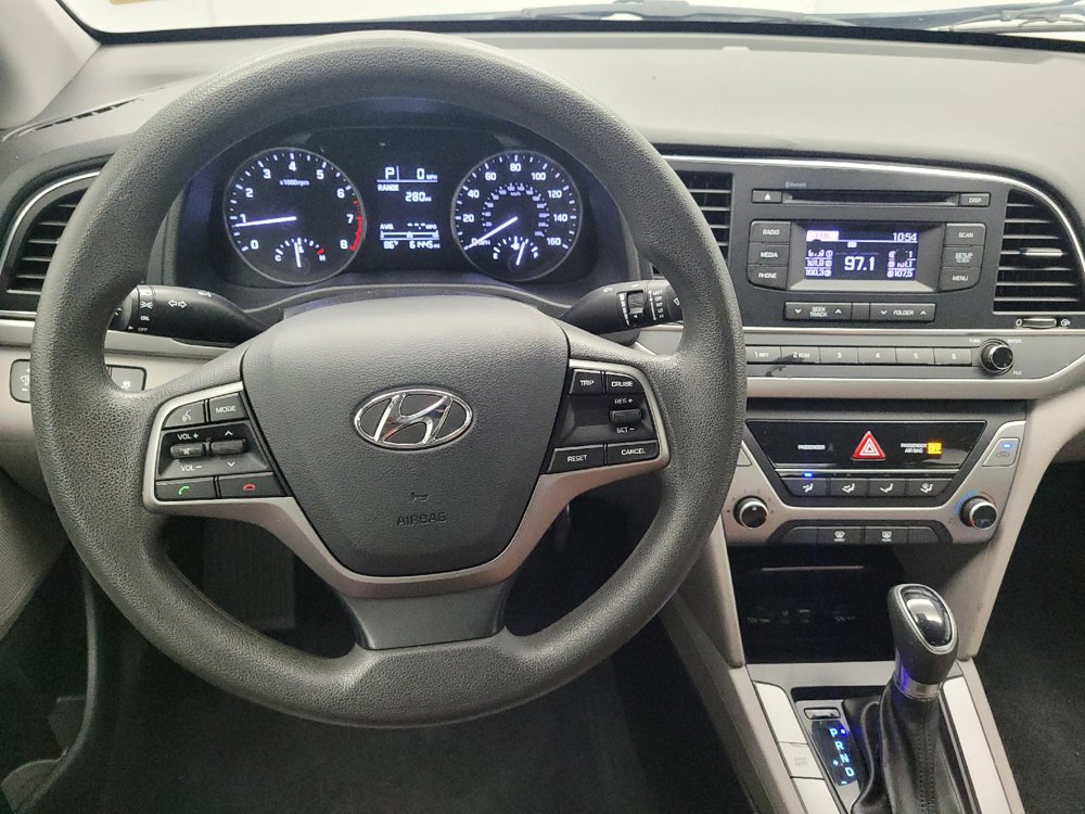 Used 2018 Hyundai Elantra SE FWD image 22