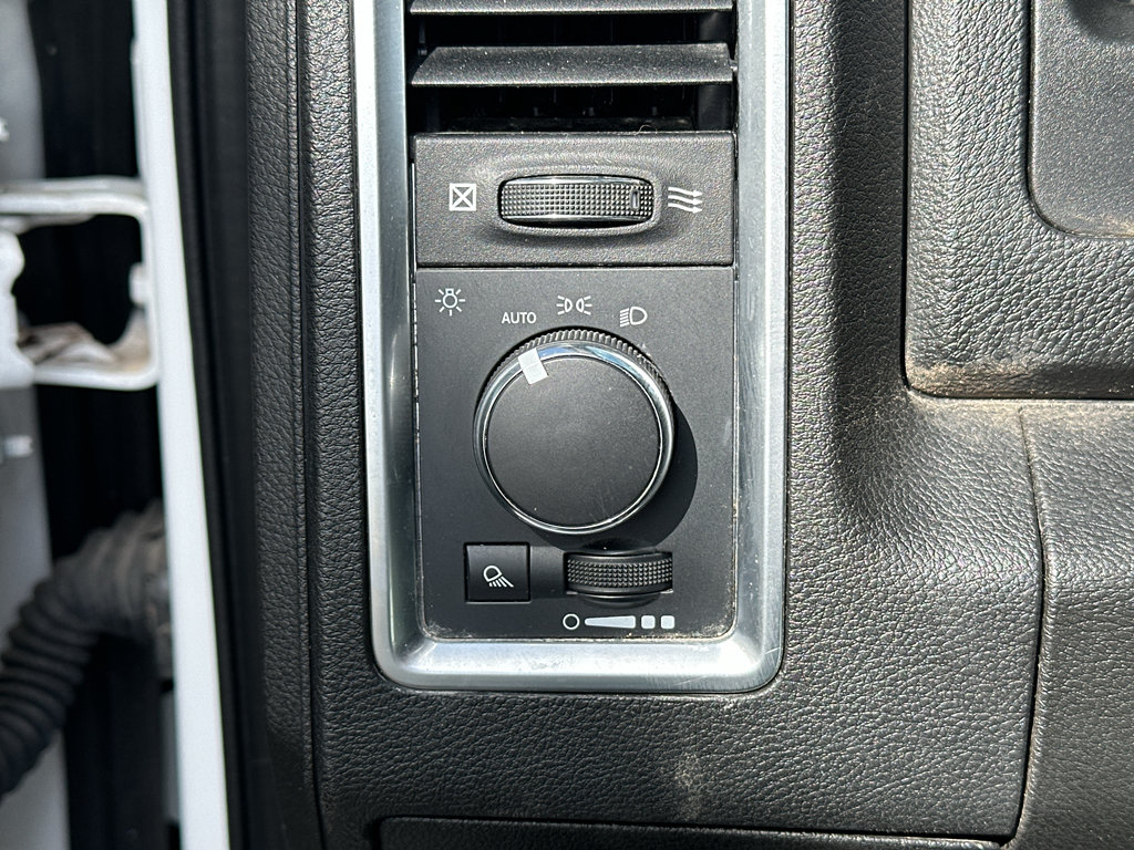 Used 2022 RAM 1500 Classic SLT w/ Protection Group AWD/4WD image 22