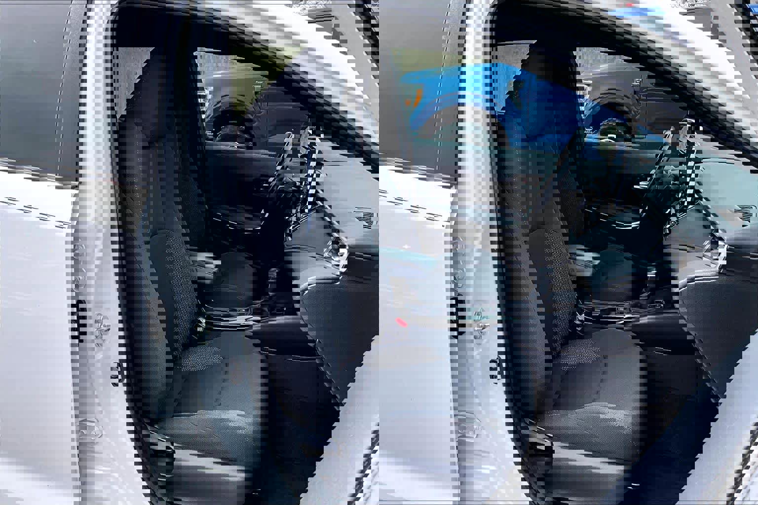 Used 2021 Toyota Corolla SE FWD image 9