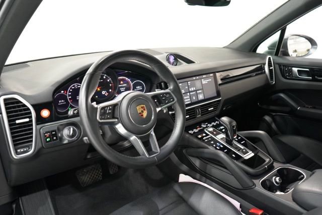 Used 2021 Porsche Cayenne AWD/4WD image 13