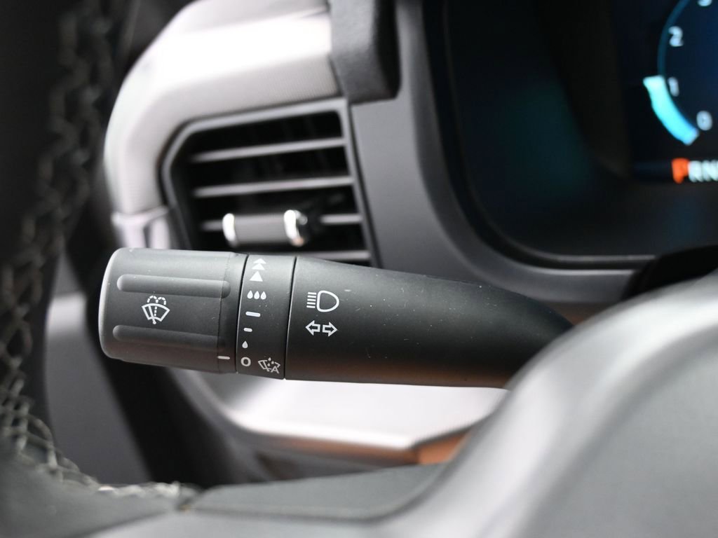 New 2025 Ford F150 Lariat w/ Equipment Group 502A High image 22