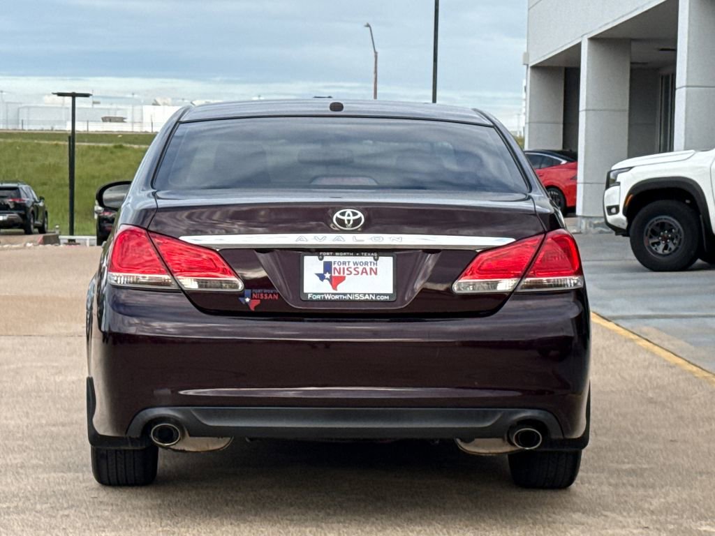 Used 2011 Toyota Avalon image 8