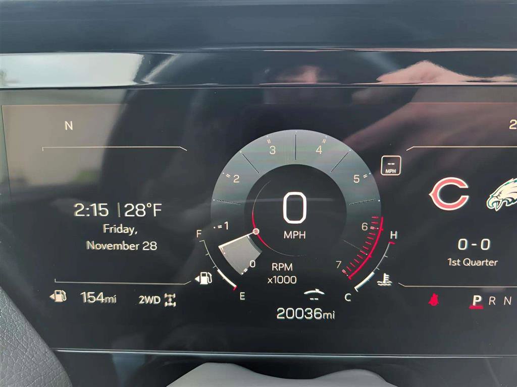 Used 2025 GMC Yukon 4WD Denali image 12
