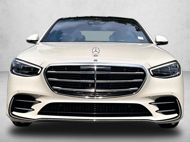 Used 2023 Mercedes-Benz S 500 4MATIC image 3