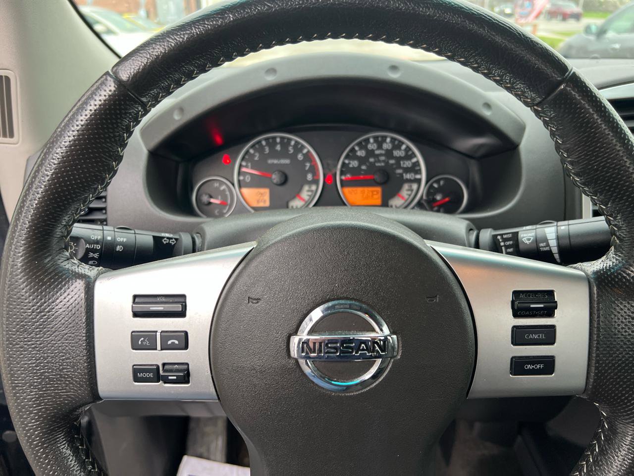 Used 2013 Nissan Frontier PRO-4X image 13