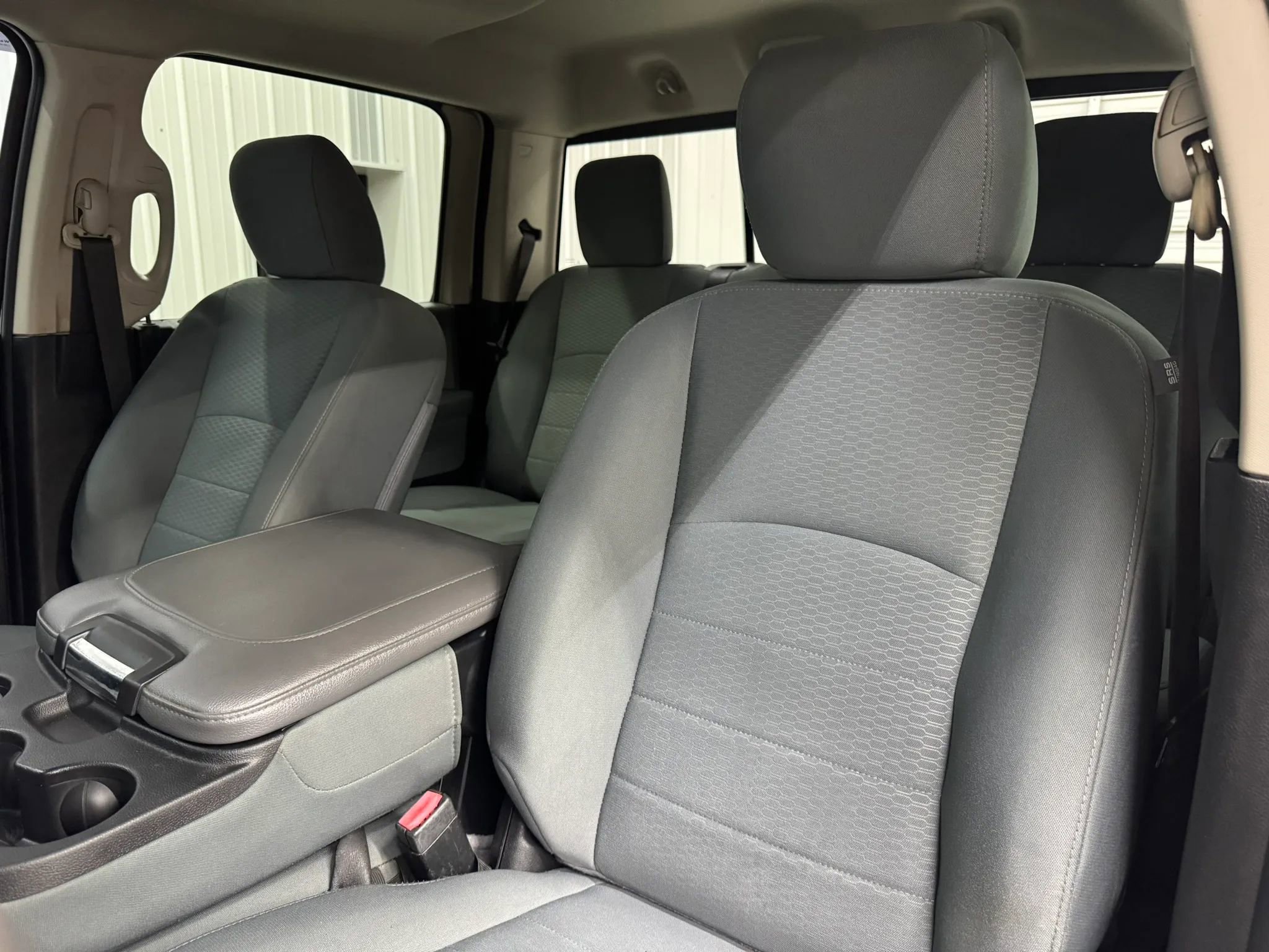 Used 2018 RAM 2500 SLT AWD/4WD image 10