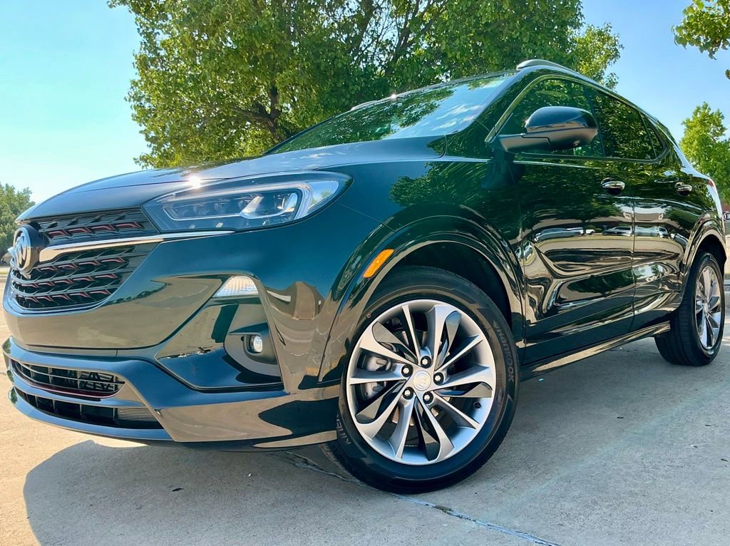 Used 2023 Buick Encore GX Essence w/ Advanced Technology Package FWD image 3