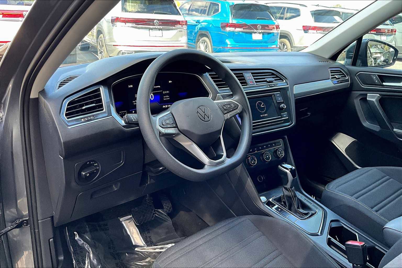 Certified 2023 Volkswagen Tiguan S image 17