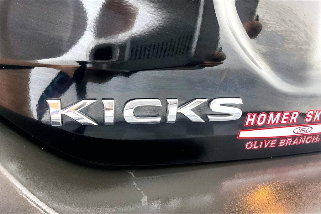 Used 2020 Nissan Kicks S FWD image 14