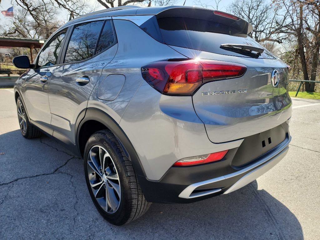 Used 2023 Buick Encore GX Select image 5