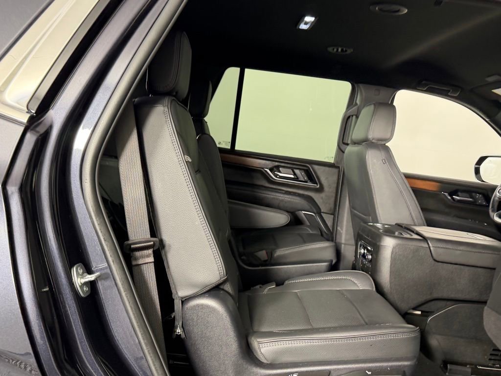 Used 2025 GMC Yukon Denali image 30
