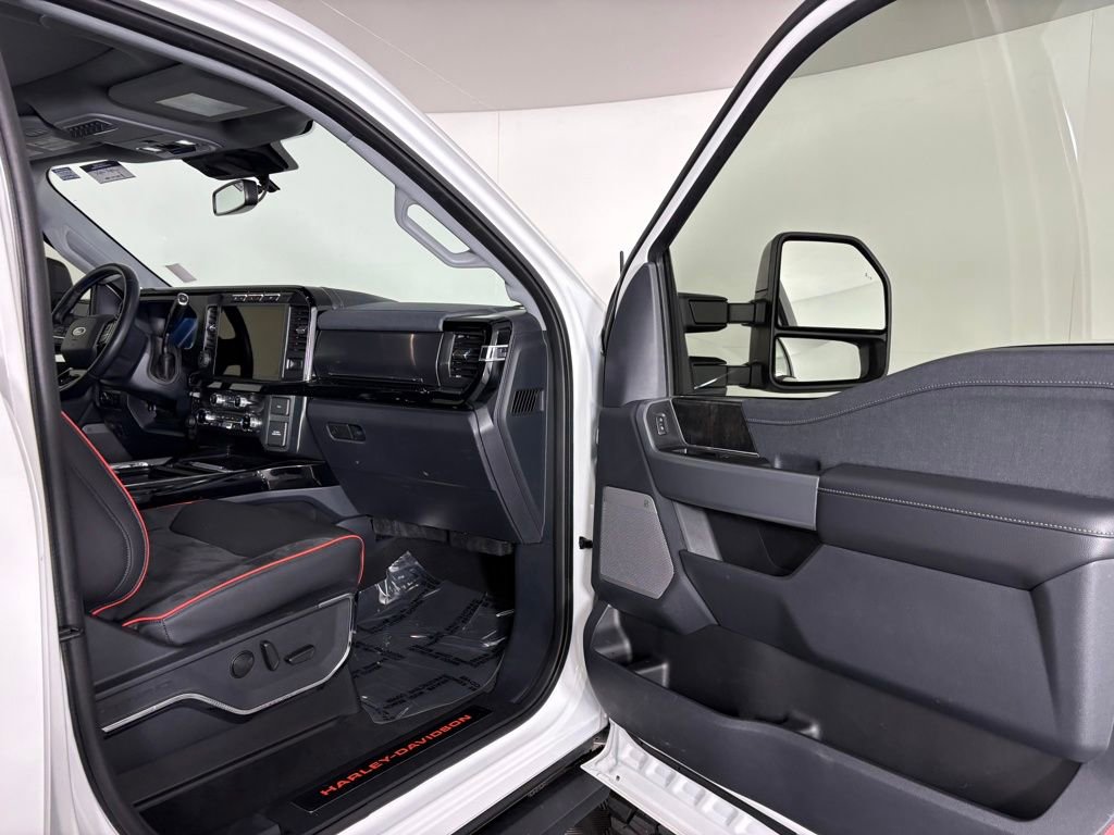 Used 2024 Ford F250 Lariat w/ Lariat Ultimate Package image 33