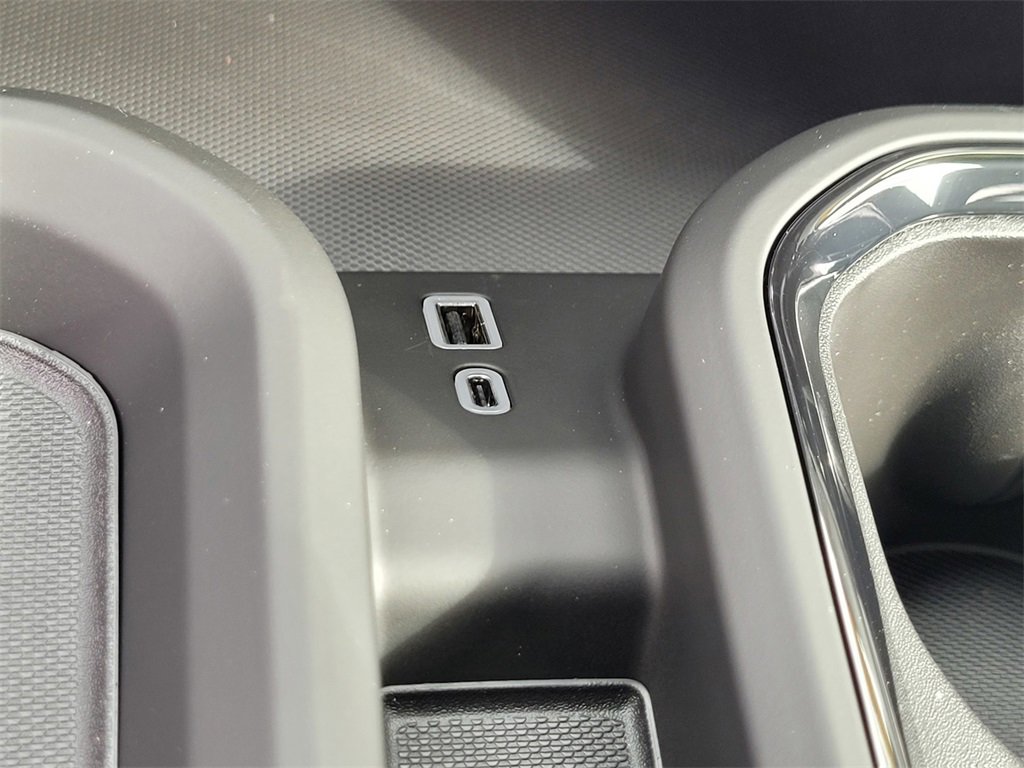 New 2026 GMC Sierra 2500 AT4 w/ AT4 Premium Plus Package image 17