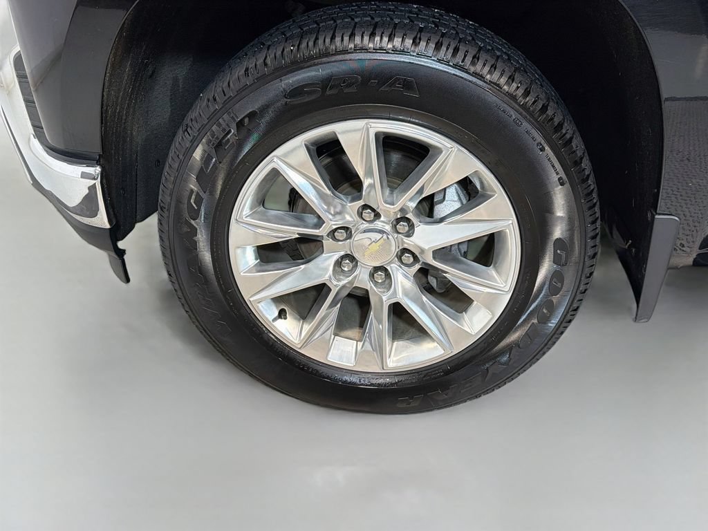 Used 2019 Chevrolet Silverado 1500 LTZ w/ LTZ Plus Package AWD/4WD image 31