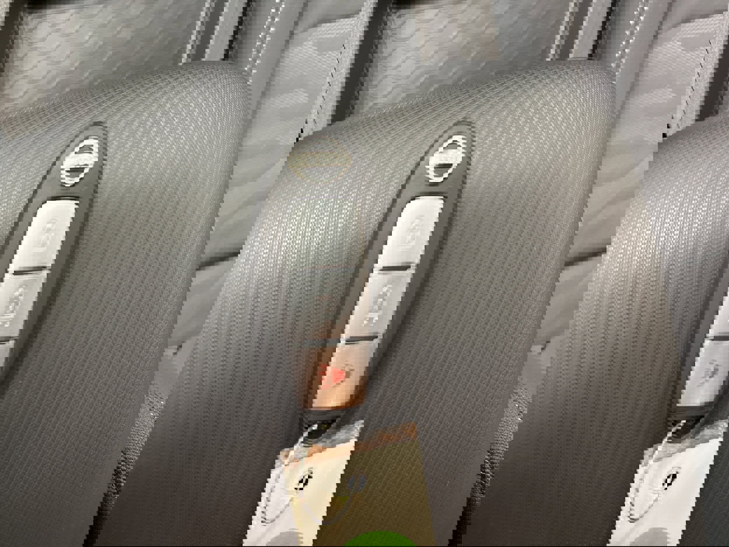 Used 2024 Nissan Frontier SV w/ Technology Package image 26