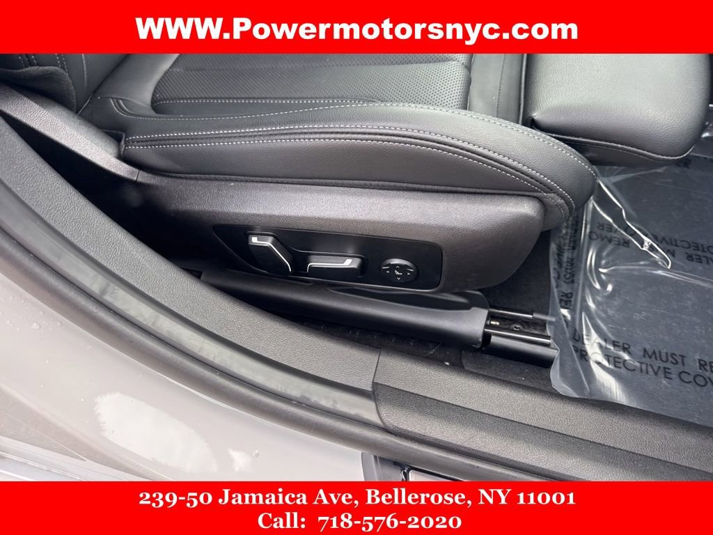 Used 2024 BMW 330i xDrive Sedan image 16