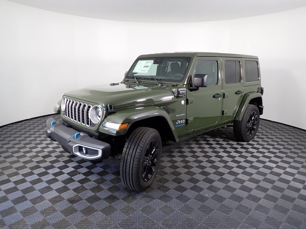 New 2024 Jeep Wrangler Unlimited Sahara w/ Technology Group image 8
