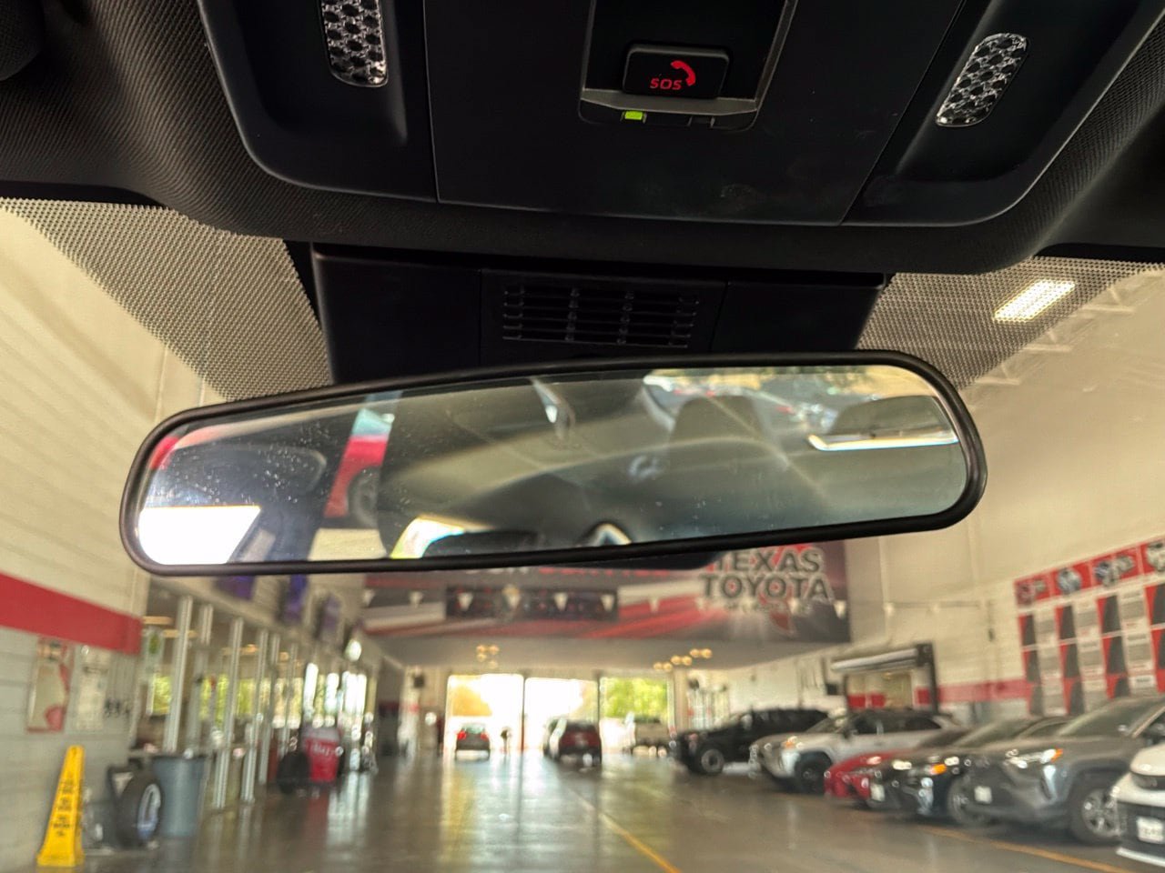 Used 2026 Toyota Camry SE FWD image 19