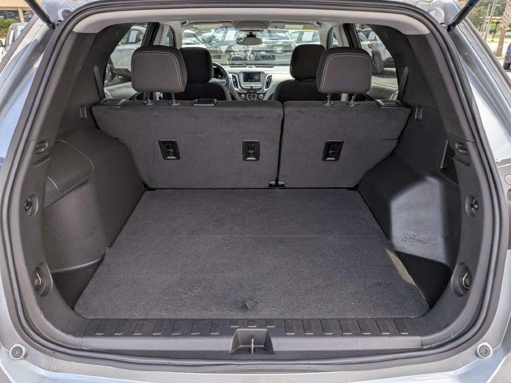 Used 2023 Chevrolet Equinox LT FWD image 13