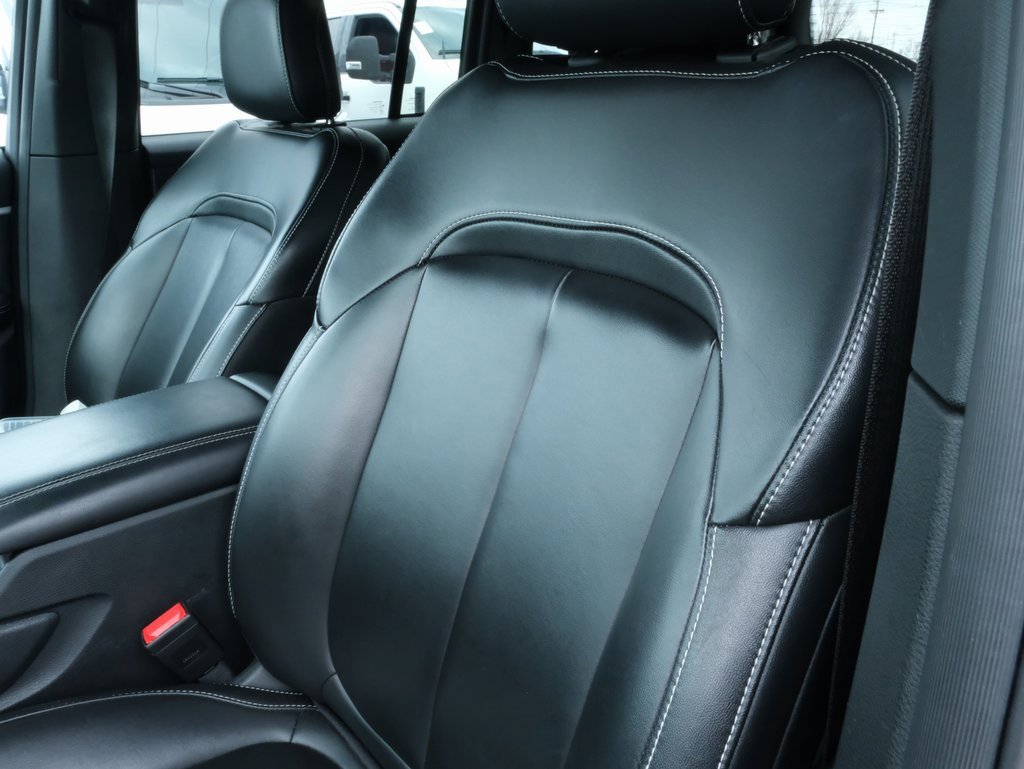 Used 2024 Jeep Grand Cherokee Limited image 8