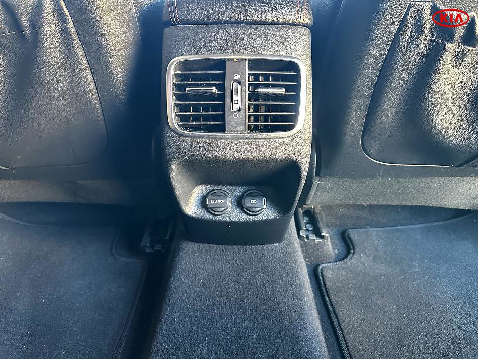 Used 2016 Kia Optima SX image 32