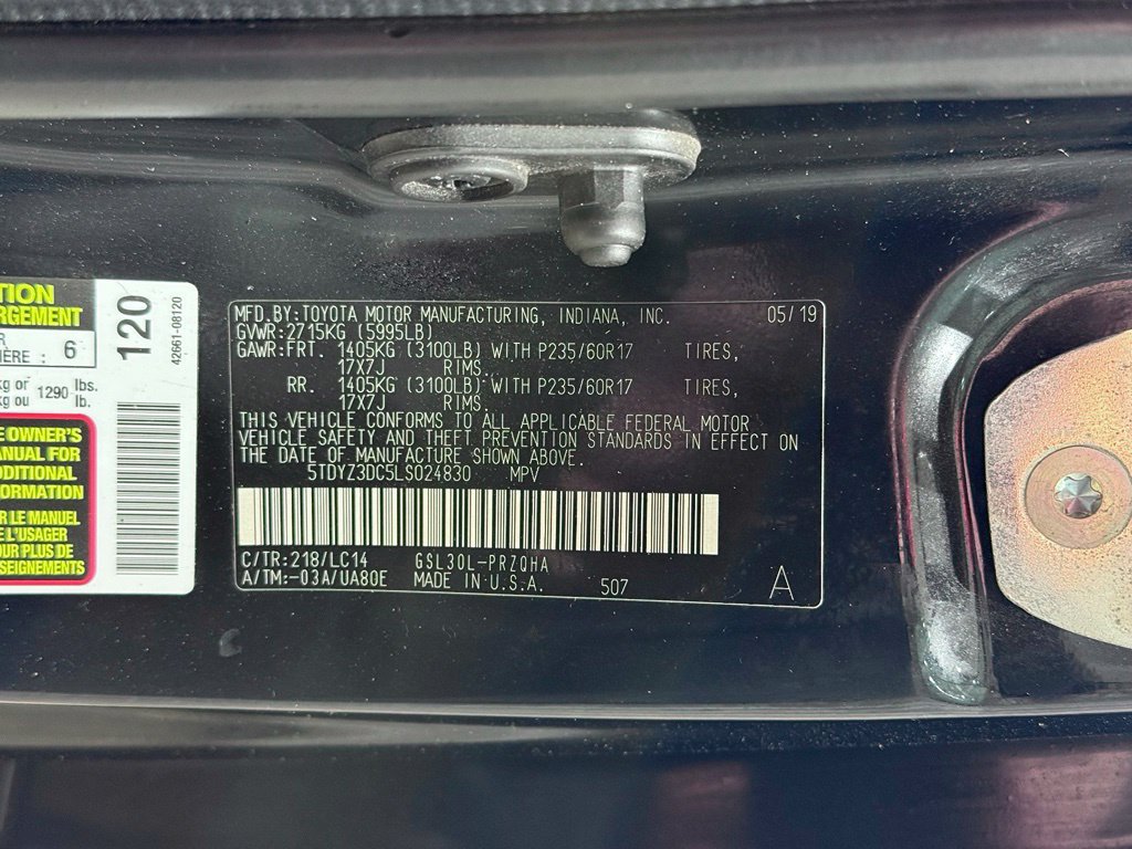 Used 2020 Toyota Sienna XLE w/ Carpet Mat Package FWD image 33