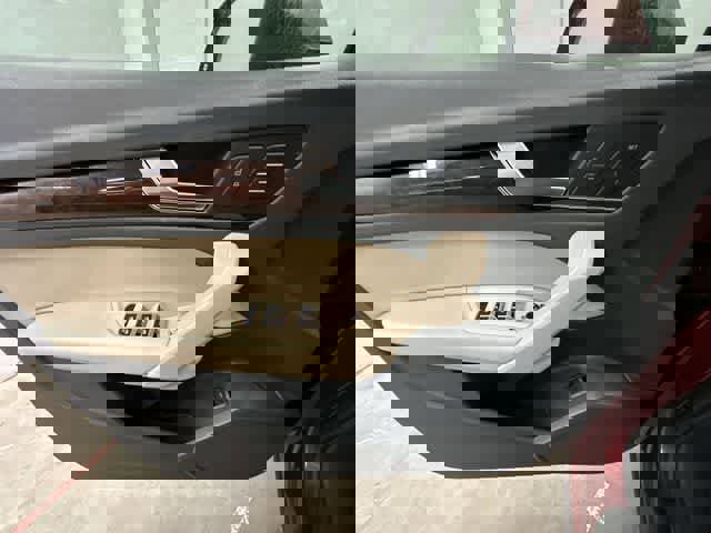 Used 2018 Audi Q5 2.0T Premium Plus w/ Premium Plus Package image 18