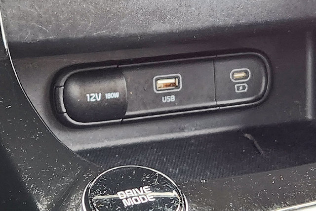 Used 2024 Kia Seltos S AWD/4WD image 15