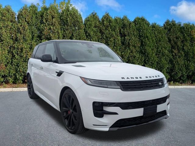 Used 2025 Land Rover Range Rover Sport Dynamic SE image 3