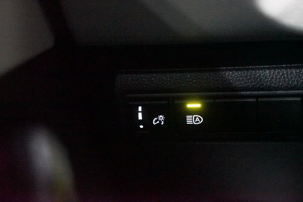 Certified 2025 Toyota Corolla LE image 22