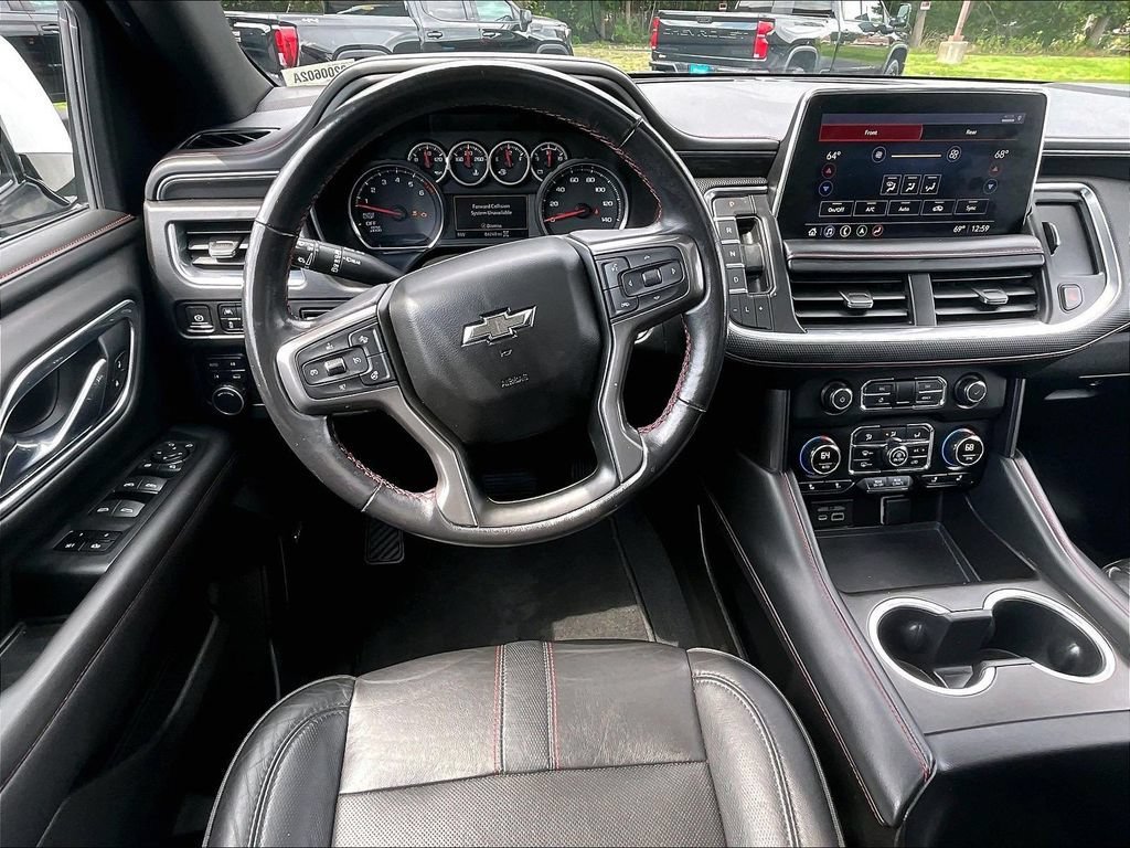 Used 2021 Chevrolet Suburban RST w/ Luxury Package AWD/4WD image 17