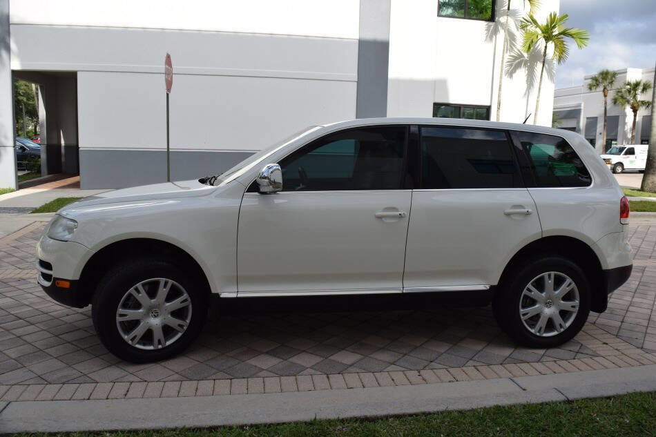 Used 2006 Volkswagen Touareg V10 TDI AWD/4WD image 4