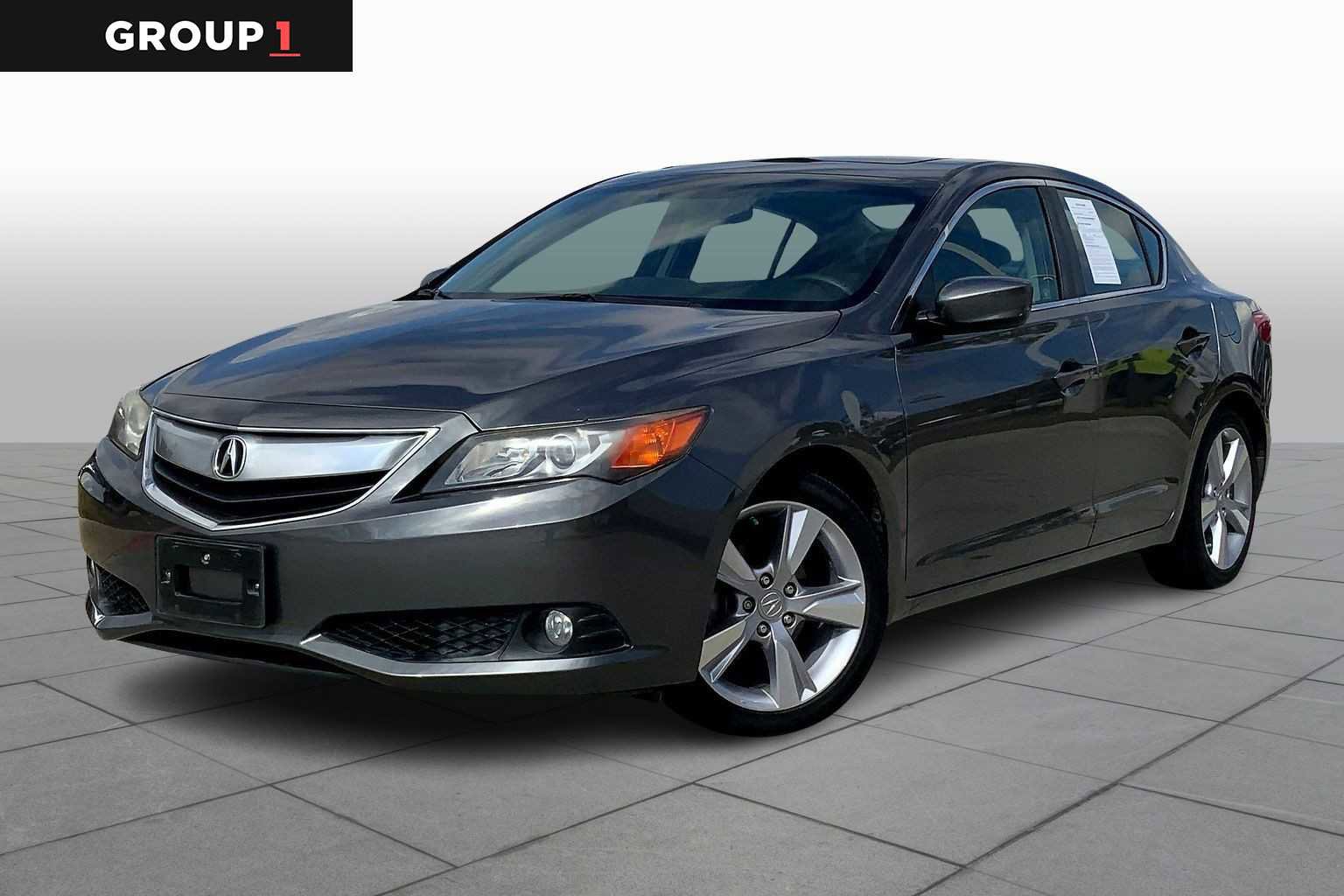 Used 2013 Acura ILX w/ Technology Package
