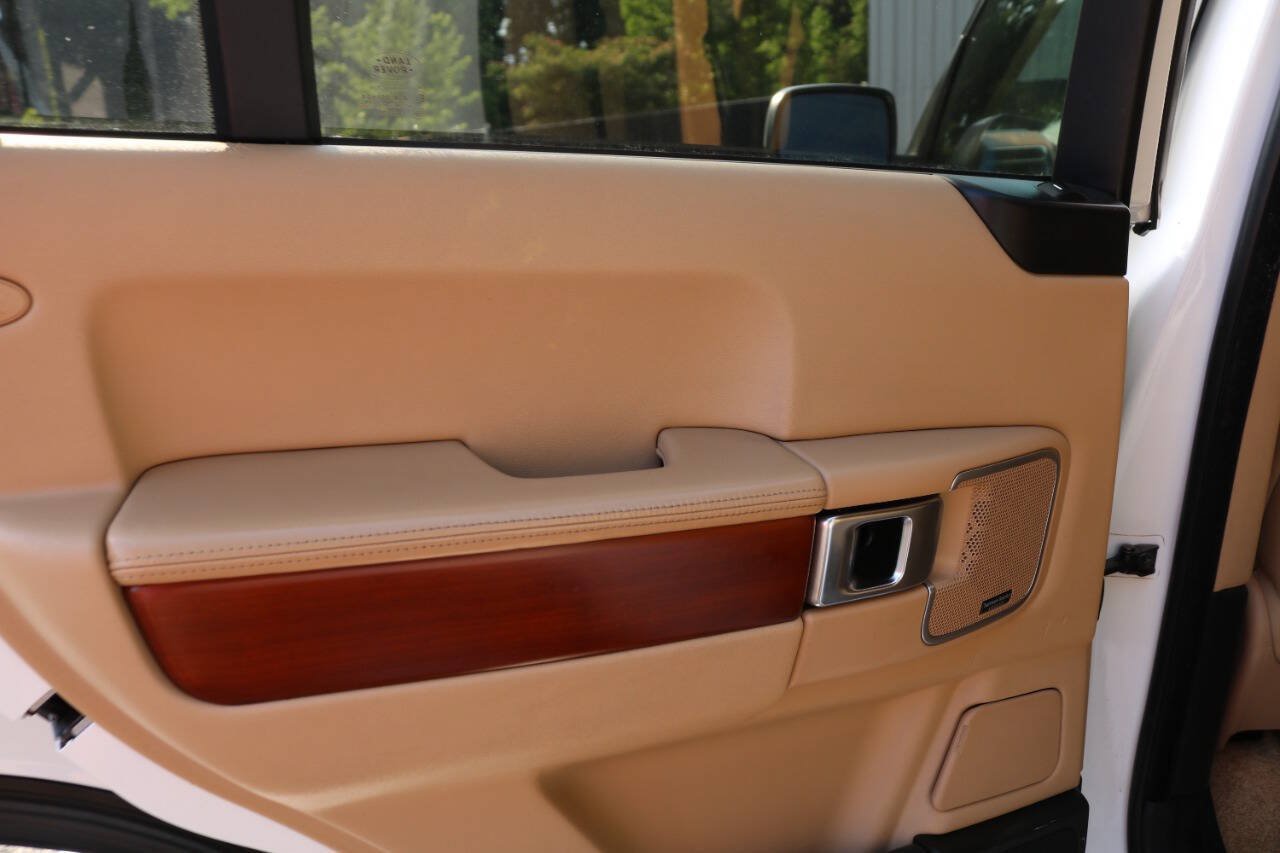 Used 2011 Land Rover Range Rover HSE AWD/4WD image 50