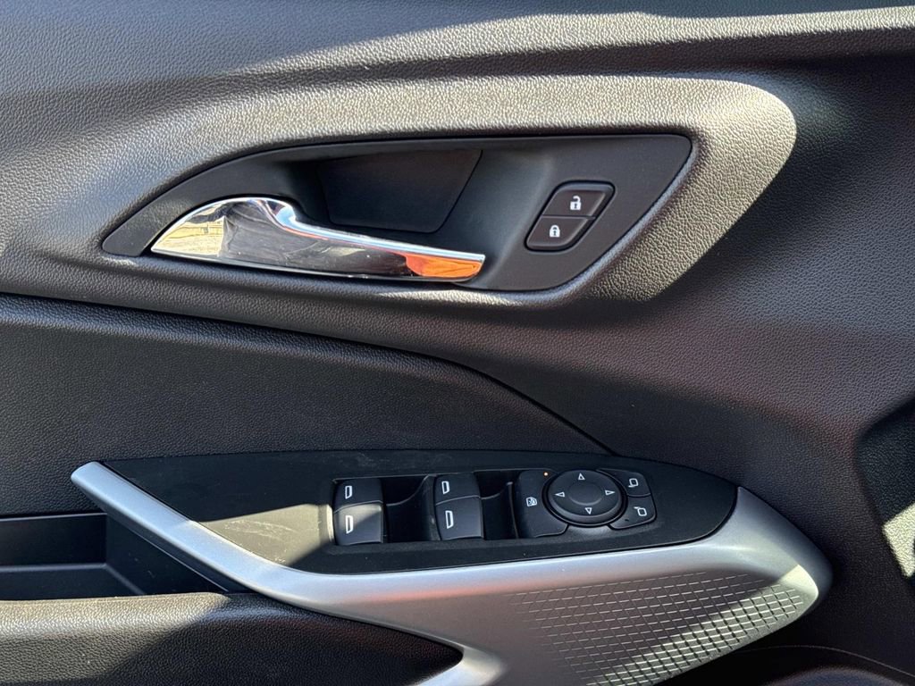 New 2026 Chevrolet Trax RS image 21