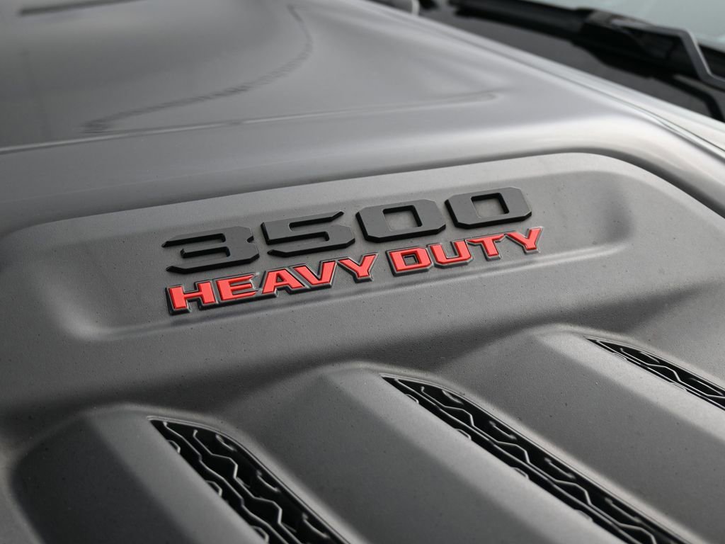 Used 2024 RAM 3500 Laramie w/ Night Edition image 39