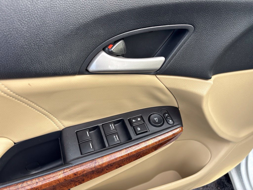 Used 2012 Honda Accord EX-L image 17