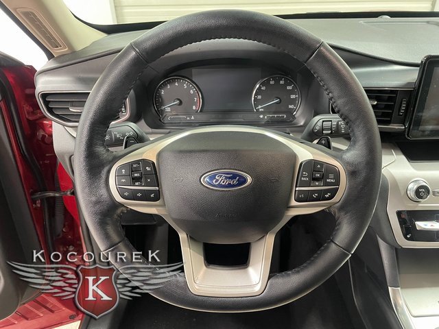 Used 2021 Ford Explorer XLT w/ Equipment Group 202A image 14