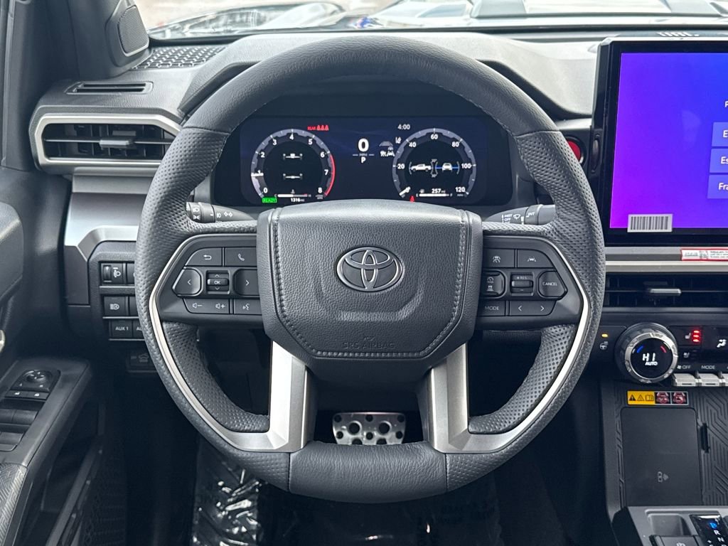 Used 2025 Toyota Tacoma TRD Sport image 12