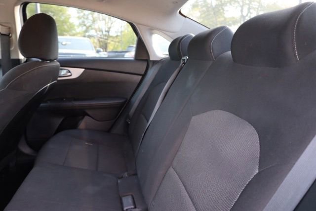 Used 2022 Kia Forte LXS image 31