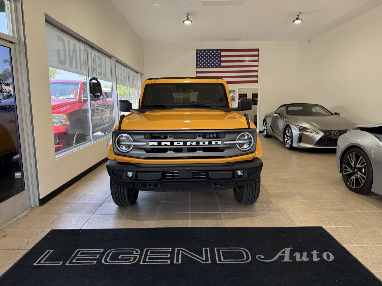 Used 2022 Ford Bronco Big Bend image 2